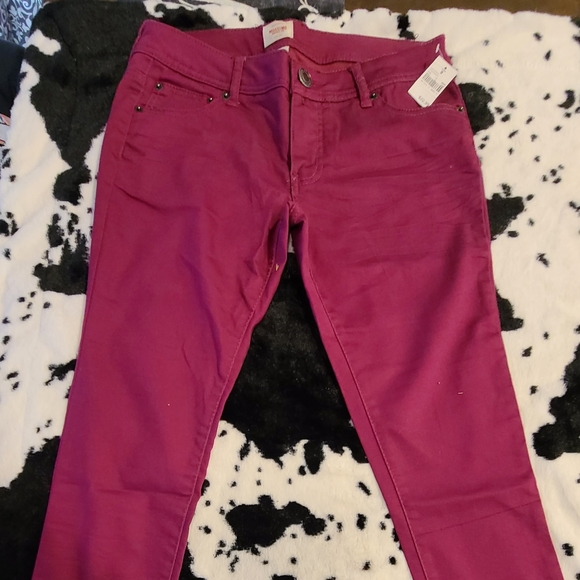 Maroon Jeans - Picture 1 of 3